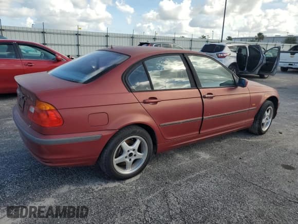 ✅ 1999 BMW 3 Series 323i • VIN: WBAAM3339XFP52316 • Lot: 76925884. Listed on Copart with 168,505 mi. Free auction sales archive from the USA and detailed vehicle history report at DreamBid. Image 3.