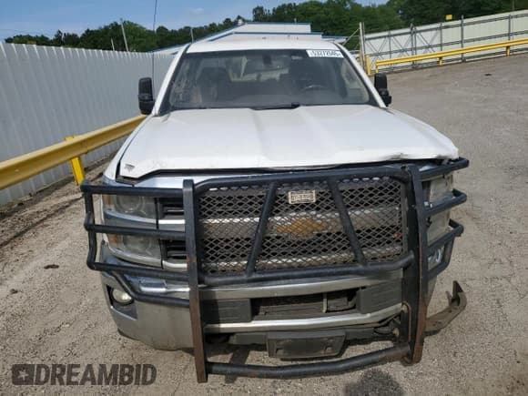 ✅ 2015 Chevrolet Silverado 2500HD LT • VIN: 1GC1KVE80FF553585 • Lot: 53272545. Listed on Copart with 212,953 mi. Free auction sales archive from the USA and detailed vehicle history report at DreamBid. Image 5.