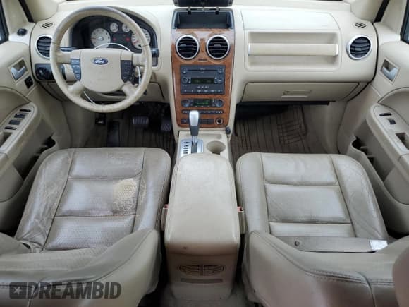 ✅ 2007 Ford Freestyle Limited • VIN: 1FMDK06177GA14955 • Lot: 81597614. Wystawiony na Copart z przebiegiem 119 234 mil. Bezpłatny archiwum sprzedaży aukcyjnych z USA i szczegółowy raport historii pojazdu na DreamBid. Zdjęcie 8.