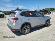 ✅ 2019 Subaru Forester Limited • VIN: JF2SKASC4KH450546 • Лот: 70888625. Опубликован ранее на Copart с пробегом 143 263 миль. Бесплатный доступ к архиву аукционных продаж из США и подробный отчёт об истории автомобиля на DreamBid. Изображение 3.