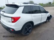 ✅ 2020 Honda Passport Elite • VIN: 5FNYF8H01LB019179 • Lot: 42252581. Listed on IAAI with 73,307 mi. Free auction sales archive from the USA and detailed vehicle history report at DreamBid. Image 4.