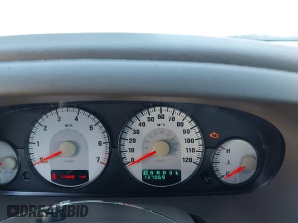 ✅ 2004 Dodge Stratus SXT • VIN: 1B3EL46X24N211638 • Lot: 43637188. Wystawiony na IAAI z przebiegiem 137 069 mil. Bezpłatny archiwum sprzedaży aukcyjnych z USA i szczegółowy raport historii pojazdu na DreamBid. Zdjęcie 7.