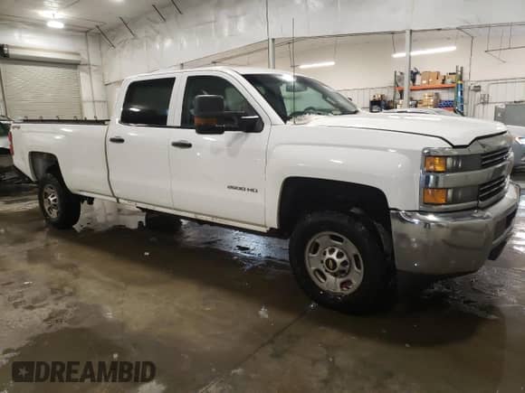 2015 Chevrolet Silverado 2500HD Work Truck с VIN 1GC1KUEG7FF649263, выставлен на аукционе Copart как лот 44401835 с пробегом 184 654 миль миль и Списание • Salvage title. История ставок и продаж доступна на DreamBid. Изображение 4.