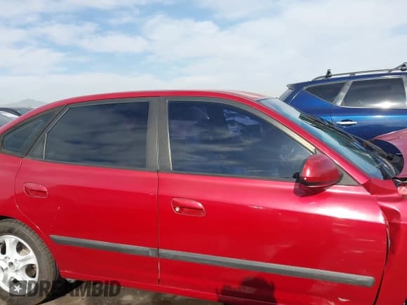 ✅ 2005 Hyundai Elantra GLS • VIN: KMHDN56D95U140327 • Lot: 42349707. Wystawiony na IAAI z przebiegiem 145 621 mil. Bezpłatny archiwum sprzedaży aukcyjnych z USA i szczegółowy raport historii pojazdu na DreamBid. Zdjęcie 13.