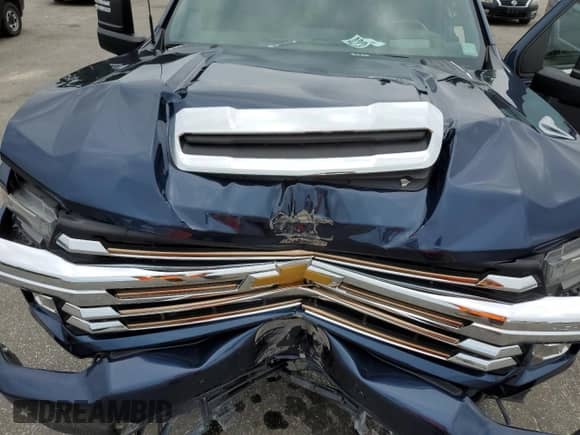 2022 Chevrolet Silverado 2500HD High Country с VIN 2GC4YREY0N1237922, выставлен на аукционе Copart как лот 66185925 с пробегом 49 466 миль миль и Списание • Salvage title. История ставок и продаж доступна на DreamBid. Изображение 11.