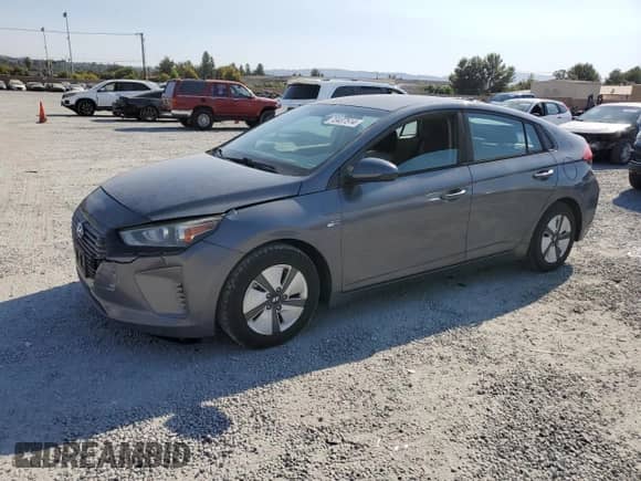 2019 Hyundai Ioniq Blue z VIN KMHC65LC8KU140111, wystawiony jako Copart lot #70437514 z przebiegiem 158 357 mil mil oraz Szkoda całkowita • Salvage title. Historia ofert i sprzedaży dostępna na DreamBid. Obrazek 1.