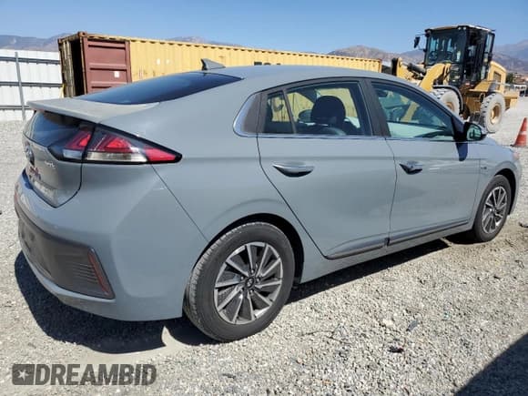 ✅ 2020 Hyundai Ioniq Limited • VIN: KMHC85LJ8LU061015 • Lot: 81837335. Listed on Copart with 42,557 mi. Free auction sales archive from the USA and detailed vehicle history report at DreamBid. Image 3.