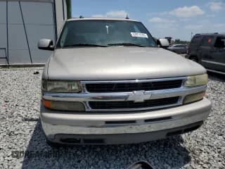✅ 2005 Chevrolet Suburban LT • VIN: 3GNEC16Z15G280353 • Lot: 53974785. Wystawiony na Copart z przebiegiem 389 849 mil. Bezpłatny archiwum sprzedaży aukcyjnych z USA i szczegółowy raport historii pojazdu na DreamBid. Zdjęcie 5.
