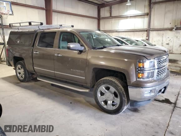 ✅ 2015 Chevrolet Silverado 1500 LTZ • VIN: 3GCUKSECXFG243412 • Lot: 43289105. Wystawiony na Copart z przebiegiem 132 828 mil. Bezpłatny archiwum sprzedaży aukcyjnych z USA i szczegółowy raport historii pojazdu na DreamBid. Zdjęcie 4.