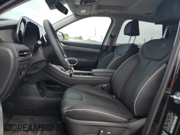 ✅ 2025 Hyundai Palisade XRT • VIN: KM8R34GE3SU946740 • Lot: 71392575. Wystawiony na Copart z przebiegiem 944 mil. Bezpłatny archiwum sprzedaży aukcyjnych z USA i szczegółowy raport historii pojazdu na DreamBid. Zdjęcie 7.