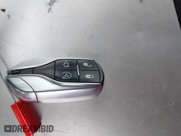 ✅ 2021 Maserati Ghibli S GranSport • VIN: ZAM57YSSXM1365764 • Лот: 43251659. Опубликован ранее на IAAI с пробегом 33 734 миль. Бесплатный доступ к архиву аукционных продаж из США и подробный отчёт об истории автомобиля на DreamBid. Изображение 11.