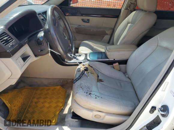 ✅ 2008 Kia Amanti • VIN: KNALD125285143902 • Лот: 70374355. Опубликован ранее на Copart с пробегом 228 720 миль. Бесплатный доступ к архиву аукционных продаж из США и подробный отчёт об истории автомобиля на DreamBid. Изображение 7.