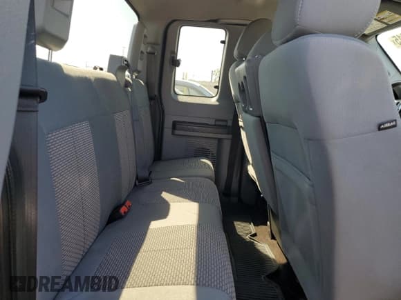 ✅ 2015 Ford F-250 XLT • VIN: 1FT7X2B67FEC60334 • Lot: 84292315. Wystawiony na Copart z przebiegiem 75 677 mil. Bezpłatny archiwum sprzedaży aukcyjnych z USA i szczegółowy raport historii pojazdu na DreamBid. Zdjęcie 10.