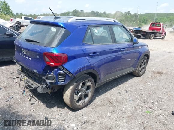 ✅ 2024 Hyundai Venue Limited • VIN: KMHRC8A36RU281776 • Lot: 42152294. Listed on IAAI with 42,629 mi. Free auction sales archive from the USA and detailed vehicle history report at DreamBid. Image 4.