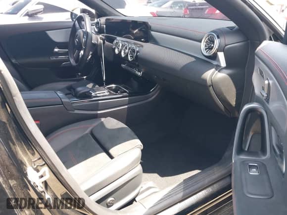 2023 Mercedes-Benz CLA 250 с VIN W1K5J4GB4PN383879, выставлен на аукционе IAAI как лот 42478514 с пробегом 41 060 миль миль и . История ставок и продаж доступна на DreamBid. Изображение 5.