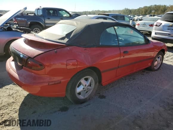 ✅ 1998 Pontiac Sunfire • VIN: 4G2JB32T7WB202549 • Lot: 75095294. Listed on Copart with 38,312 mi. Free auction sales archive from the USA and detailed vehicle history report at DreamBid. Image 3.