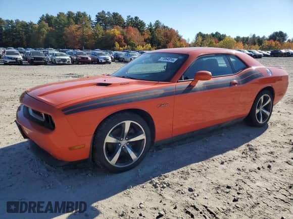 2013 Dodge Challenger R/T Plus z VIN 2C3CDYBT9DH733502, wystawiony jako Copart lot #77064814 z przebiegiem 95 356 mil mil oraz Czysty tytuł • Clean title. Historia ofert i sprzedaży dostępna na DreamBid. Obrazek 1.