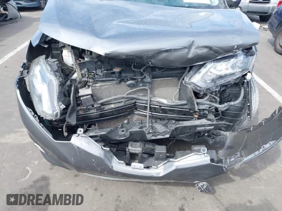 ✅ 2015 Nissan Rogue SL • VIN: 5N1AT2MV8FC795475 • Лот: 43307419. Опубликован ранее на IAAI с пробегом 110 715 миль. Бесплатный доступ к архиву аукционных продаж из США и подробный отчёт об истории автомобиля на DreamBid. Изображение 6.