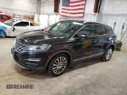 ✅ 2015 Lincoln MKC • VIN: 5LMCJ1A9XFUJ29242 • Лот: 92623785. Опубликован ранее на Copart с пробегом 124 242 миль. Бесплатный доступ к архиву аукционных продаж из США и подробный отчёт об истории автомобиля на DreamBid. Изображение 1.