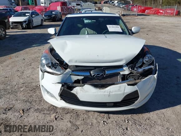 ✅ 2013 Hyundai Veloster w/Black Int • VIN: KMHTC6AD8DU135634 • Lot: 41301184. Listed on IAAI with 156,510 mi. Free auction sales archive from the USA and detailed vehicle history report at DreamBid. Image 6.