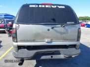 ✅ 2002 Chevrolet Suburban LS • VIN: 3GNEC16Z62G347203 • Лот: 41477015. Опубликован ранее на IAAI с пробегом 197 785 миль. Бесплатный доступ к архиву аукционных продаж из США и подробный отчёт об истории автомобиля на DreamBid. Изображение 6.