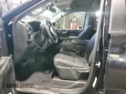 ✅ 2021 Chevrolet Silverado 1500 Custom • VIN: 1GCRWBEK2MZ150432 • Lot: 71095544. Wystawiony na Copart z przebiegiem 89 529 mil. Bezpłatny archiwum sprzedaży aukcyjnych z USA i szczegółowy raport historii pojazdu na DreamBid. Zdjęcie 7.