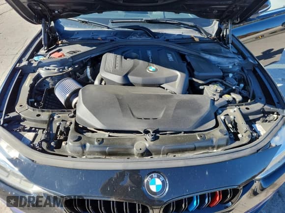 ✅ 2018 BMW 3 Series 330i xDrive • VIN: WBA8D9C59JEM32400 • Lot: 82441155. Wystawiony na Copart z przebiegiem 68 036 mil. Bezpłatny archiwum sprzedaży aukcyjnych z USA i szczegółowy raport historii pojazdu na DreamBid. Zdjęcie 11.