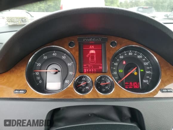 ✅ 2008 Volkswagen Passat 2.0T • VIN: WVWEK73C98P118677 • Lot: 67218435. Listed on Copart with 191,251 mi. Free auction sales archive from the USA and detailed vehicle history report at DreamBid. Image 9.