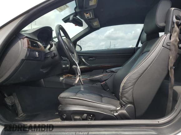 ✅ 2009 BMW 3 Series 328i • VIN: WBAWR335X9P343523 • Lot: 65394185. Wystawiony na Copart z przebiegiem 101 095 mil. Bezpłatny archiwum sprzedaży aukcyjnych z USA i szczegółowy raport historii pojazdu na DreamBid. Zdjęcie 7.