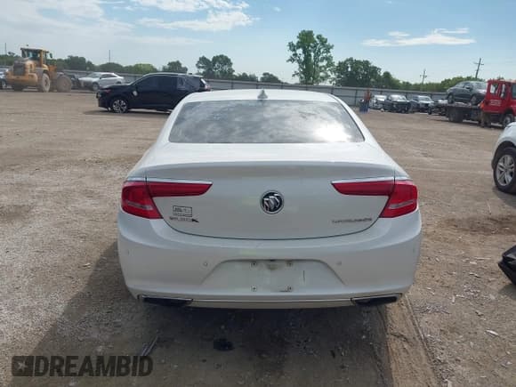 ✅ 2018 Buick LaCrosse Premium • VIN: 1G4ZR5SS7JU131635 • Lot: 43027514. Wystawiony na IAAI z przebiegiem Nie podano. Bezpłatny archiwum sprzedaży aukcyjnych z USA i szczegółowy raport historii pojazdu na DreamBid. Zdjęcie 15.