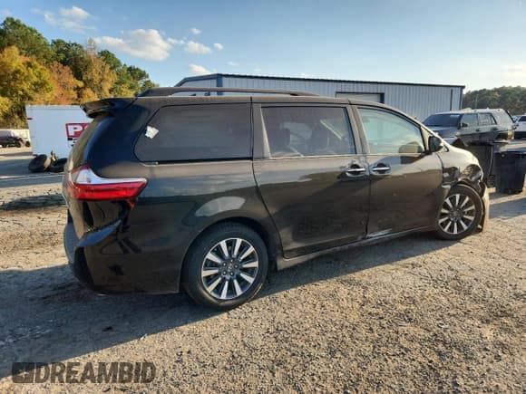 ✅ 2019 Toyota Sienna Limited • VIN: 5TDYZ3DC4KS982968 • Лот: 92848575. Опубликован ранее на Copart с пробегом 203 938 миль. Бесплатный доступ к архиву аукционных продаж из США и подробный отчёт об истории автомобиля на DreamBid. Изображение 3.