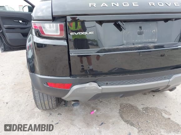 ✅ 2017 Land Rover Range Rover Evoque SE • VIN: SALVP2BG2HH169790 • Lot: 41936442. Listed on IAAI with 90,488 mi. Free auction sales archive from the USA and detailed vehicle history report at DreamBid. Image 6.