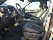 ✅ 2022 Ford Explorer ST • VIN: 1FM5K8GC6NGB91867 • Lot: 85281755. Wystawiony na Copart z przebiegiem 31 357 mil. Bezpłatny archiwum sprzedaży aukcyjnych z USA i szczegółowy raport historii pojazdu na DreamBid. Zdjęcie 7.