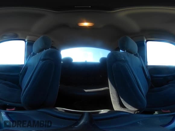 ✅ 2001 Chevrolet Silverado 2500HD LS • VIN: 1GCHK29G61E281556 • Лот: 42953227. Опубликован ранее на IAAI с пробегом 272 150 миль. Бесплатный доступ к архиву аукционных продаж из США и подробный отчёт об истории автомобиля на DreamBid. Изображение 19.