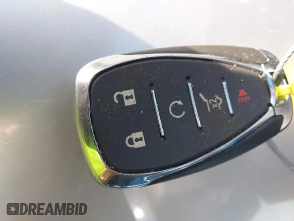 ✅ 2019 Chevrolet Equinox Premier • VIN: 3GNAXZEU3KL305523 • Lot: 43480841. Wystawiony na IAAI z przebiegiem 33 363 mil. Bezpłatny archiwum sprzedaży aukcyjnych z USA i szczegółowy raport historii pojazdu na DreamBid. Zdjęcie 11.