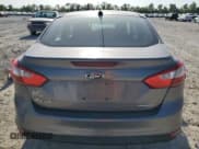✅ 2012 Ford Focus SE • VIN: 1FAHP3F25CL465925 • Lot: 52791905. Wystawiony na Copart z przebiegiem 123 474 mil. Bezpłatny archiwum sprzedaży aukcyjnych z USA i szczegółowy raport historii pojazdu na DreamBid. Zdjęcie 6.