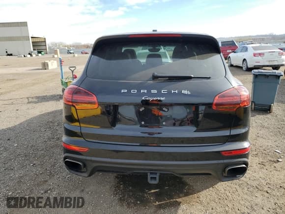 ✅ 2017 Porsche Cayenne • VIN: WP1AA2A23HKA90613 • Lot: 73700962. Listed on Copart with 22,863 mi. Free auction sales archive from the USA and detailed vehicle history report at DreamBid. Image 6.