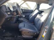 ✅ 2023 MINI Countryman Cooper S • VIN: WMZ83BR06P3P68907 • Lot: 70993955. Wystawiony na Copart z przebiegiem 43 041 mil. Bezpłatny archiwum sprzedaży aukcyjnych z USA i szczegółowy raport historii pojazdu na DreamBid. Zdjęcie 7.