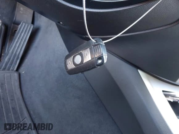 ✅ 2008 BMW 3 Series 328i • VIN: WBAVC53588F009553 • Lot: 43871916. Listed on IAAI with 121,933 mi. Free auction sales archive from the USA and detailed vehicle history report at DreamBid. Image 11.