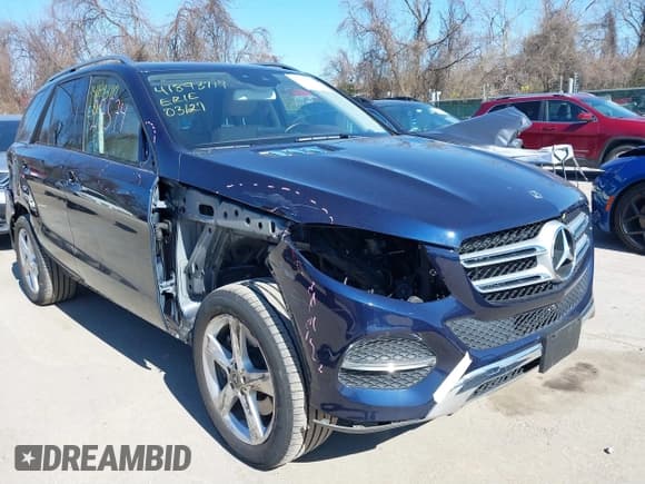 ✅ 2019 Mercedes-Benz GLE 400 • VIN: 4JGDA5GB5KB216352 • Лот: 41893717. Опубликован ранее на IAAI с пробегом 130 759 миль. Бесплатный доступ к архиву аукционных продаж из США и подробный отчёт об истории автомобиля на DreamBid. Изображение 6.