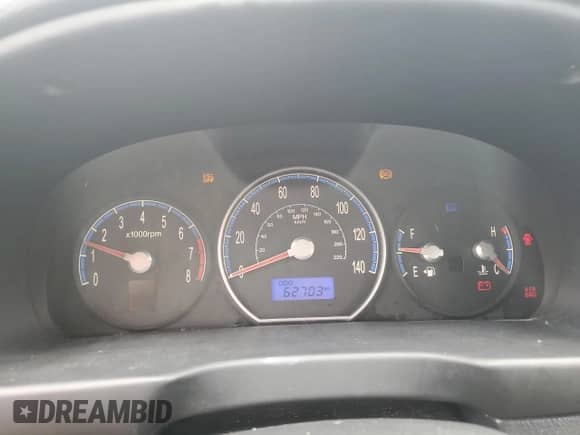 2008 Hyundai Santa Fe GLS с VIN 5NMSG13D28H212192, выставлен на аукционе Copart как лот 73651934 с пробегом 62 703 миль миль и Списание • Salvage title. История ставок и продаж доступна на DreamBid. Изображение 9.