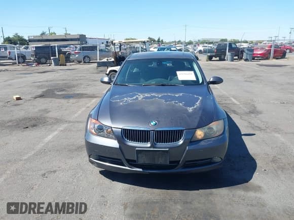 ✅ 2006 BMW 3 Series 330i • VIN: WBAVB33546PS18125 • Lot: 43156429. Listed on IAAI with 237,312 mi. Free auction sales archive from the USA and detailed vehicle history report at DreamBid. Image 12.