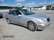 ✅ 2001 Mercedes-Benz CLK 320/430 • VIN: WDBLK65G71T054926 • Лот: 75653134. Опубликован ранее на Copart с пробегом 123 225 миль. Бесплатный доступ к архиву аукционных продаж из США и подробный отчёт об истории автомобиля на DreamBid. Изображение 4.