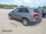 ✅ 2011 Kia Sorento LX • VIN: 5XYKT3A19BG080131 • Лот: 43415268. Опубликован ранее на IAAI с пробегом 220 407 миль. Бесплатный доступ к архиву аукционных продаж из США и подробный отчёт об истории автомобиля на DreamBid. Изображение 3.
