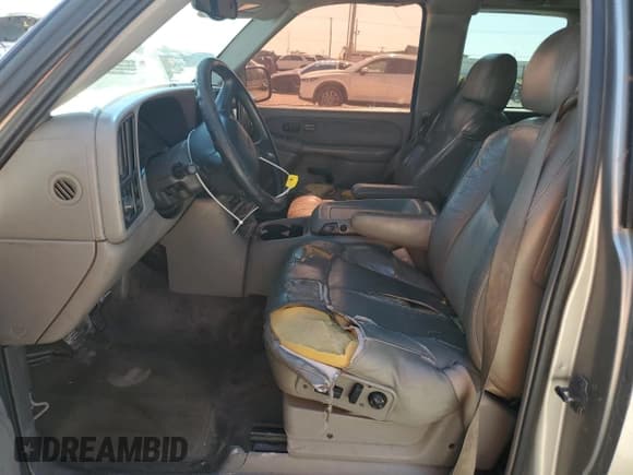 ✅ 2000 Chevrolet Silverado 1500 LT • VIN: 2GCEC19T0Y1101653 • Лот: 81598455. Опубликован ранее на Copart с пробегом 382 079 миль. Бесплатный доступ к архиву аукционных продаж из США и подробный отчёт об истории автомобиля на DreamBid. Изображение 7.