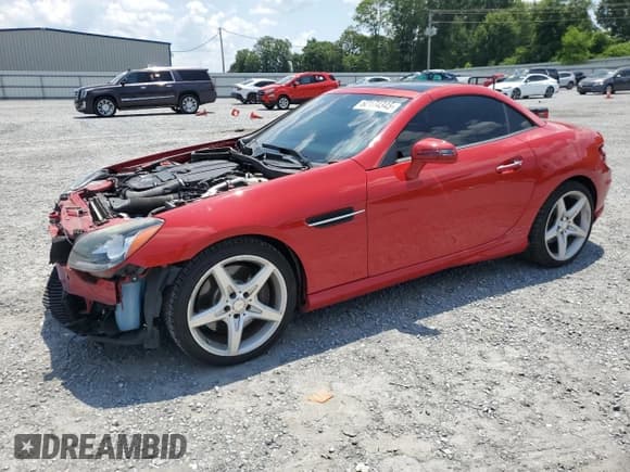 ✅ 2015 Mercedes-Benz SLK 250 • VIN: WDDPK4HA4FF106699 • Lot: 62174345. Listed on Copart with 50,713 mi. Free auction sales archive from the USA and detailed vehicle history report at DreamBid. Image 1.