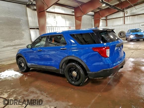 ✅ 2021 Ford Police Interceptor Utility • VIN: 1FM5K8AW6MNA16189 • Лот: 94994415. Опубликован ранее на Copart с пробегом 98 350 миль. Бесплатный доступ к архиву аукционных продаж из США и подробный отчёт об истории автомобиля на DreamBid. Изображение 2.