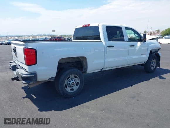 ✅ 2016 Chevrolet Silverado 2500HD Work Truck • VIN: 1GC1CUEG8GF267418 • Lot: 42839219. Listed on IAAI with 193,259 mi. Free auction sales archive from the USA and detailed vehicle history report at DreamBid. Image 4.