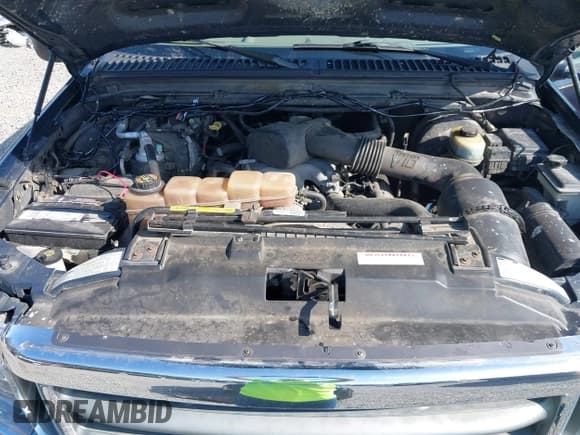 ✅ 2000 Ford F-250 XL • VIN: 1FTNX21S5YEC82650 • Lot: 42105861. Wystawiony na IAAI z przebiegiem 155 878 mil. Bezpłatny archiwum sprzedaży aukcyjnych z USA i szczegółowy raport historii pojazdu na DreamBid. Zdjęcie 10.