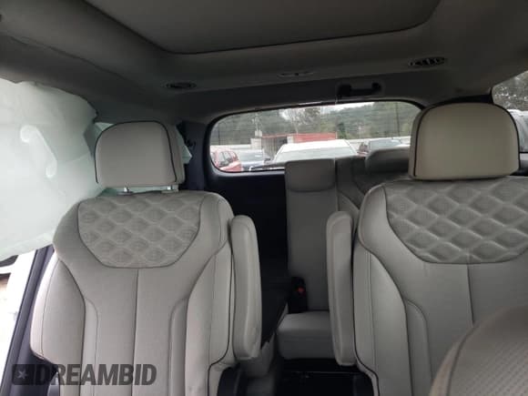 ✅ 2021 Hyundai Palisade Limited • VIN: KM8R54HE6MU198125 • Lot: 82238054. Listed on Copart with 15,473 mi. Free auction sales archive from the USA and detailed vehicle history report at DreamBid. Image 10.